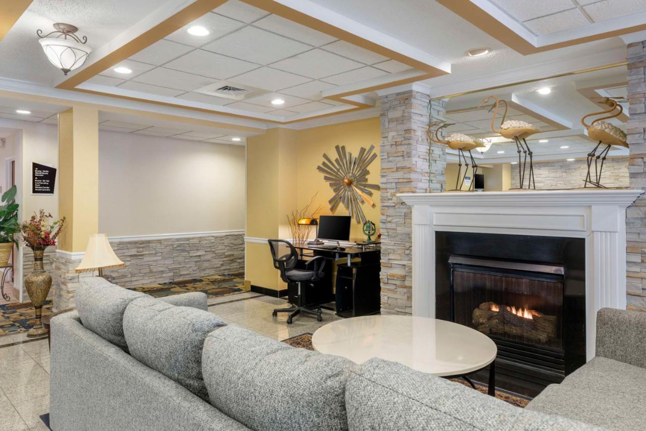 Best Western Plus New England Inn & Suites Berlin Kültér fotó