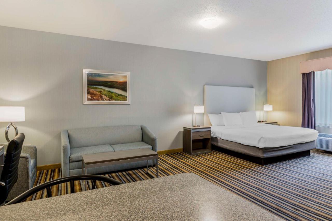 Best Western Plus New England Inn & Suites Berlin Kültér fotó