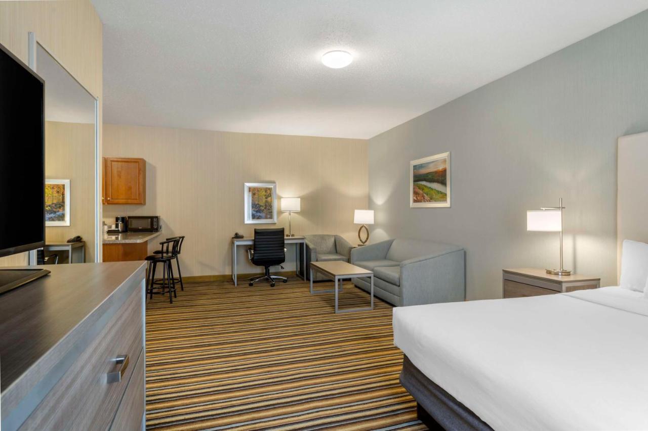 Best Western Plus New England Inn & Suites Berlin Kültér fotó