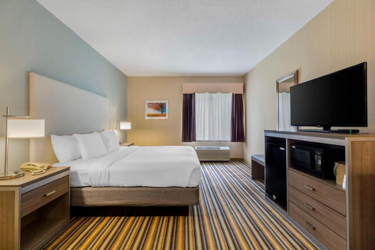 Best Western Plus New England Inn & Suites Berlin Kültér fotó