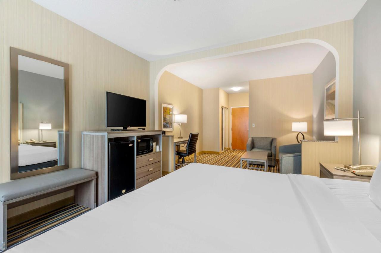 Best Western Plus New England Inn & Suites Berlin Kültér fotó